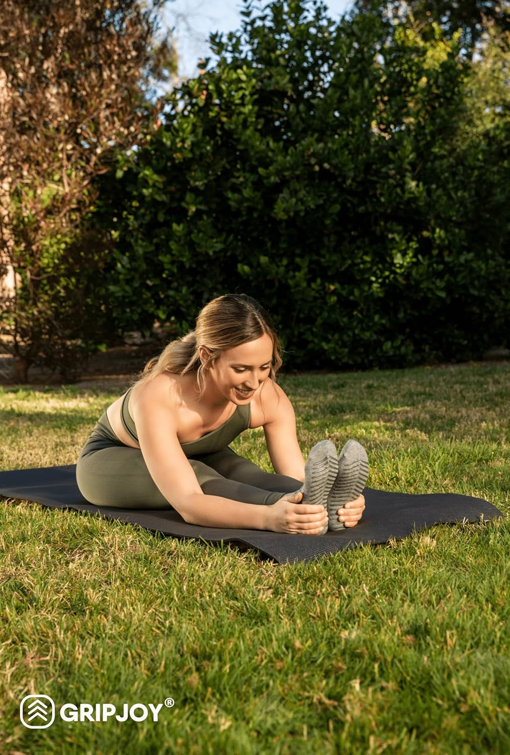 Non-Slip Socks for Women and Men - Yoga and Hospital Socks with Grippers - 3 Pairs